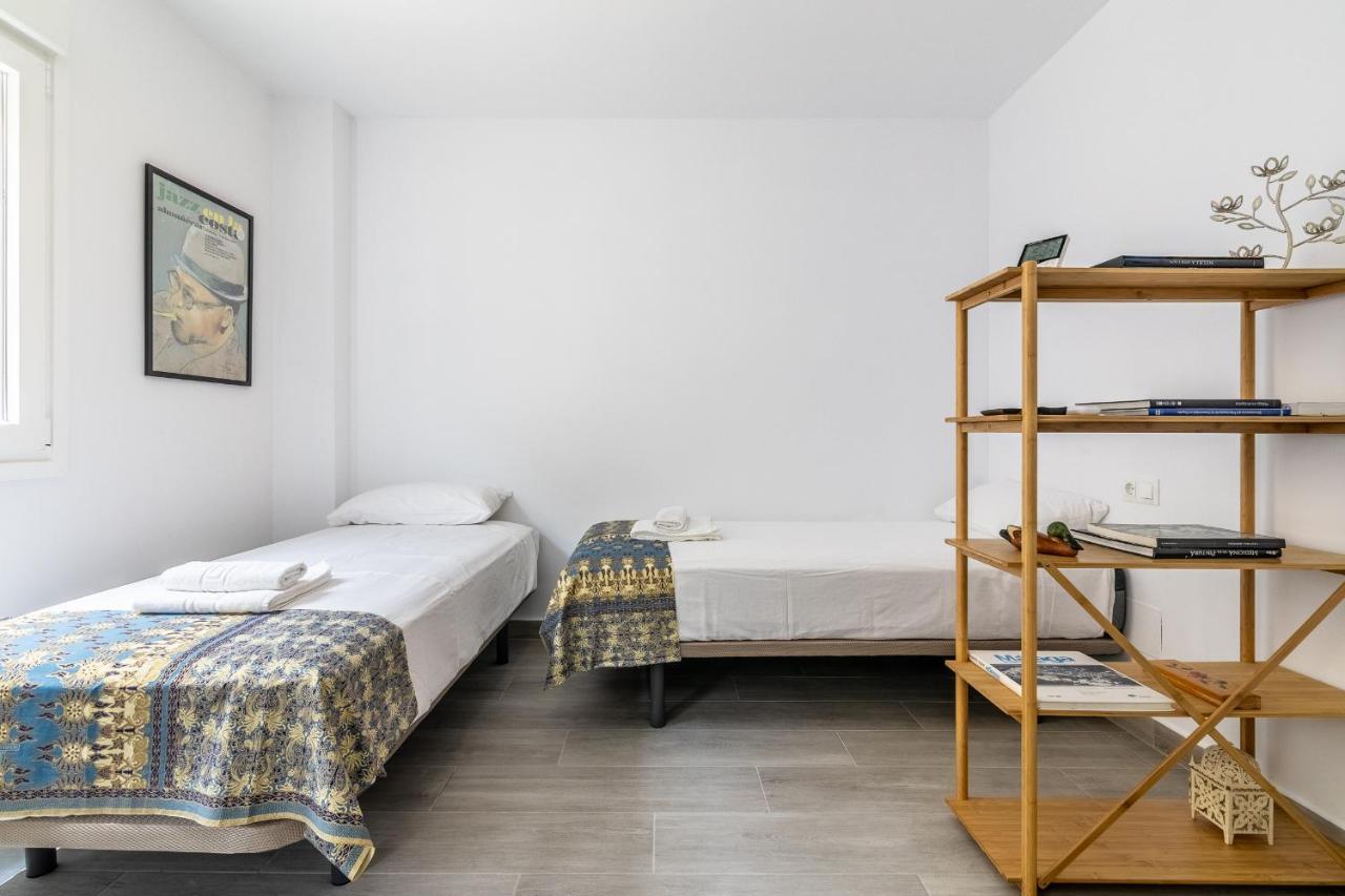 Livemalaga Victoria Suites Экстерьер фото